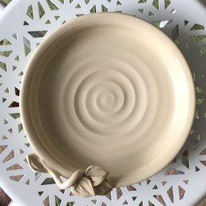 Beautiful Baldwin signed art pottery dish